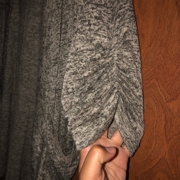 Free Kisses Cardigan with Pockets - Picture 4 of 5